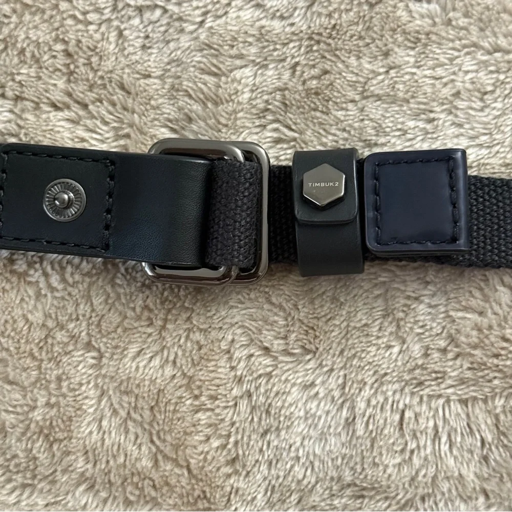 NWT Timbuk2 Black Adjustable Invisible belt for jeans